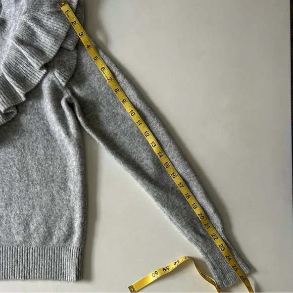 LOFT Gray Ruffle Trim Knit Sweater Puff Sleeves Spring Trend Size XS - Picture 6 of 6